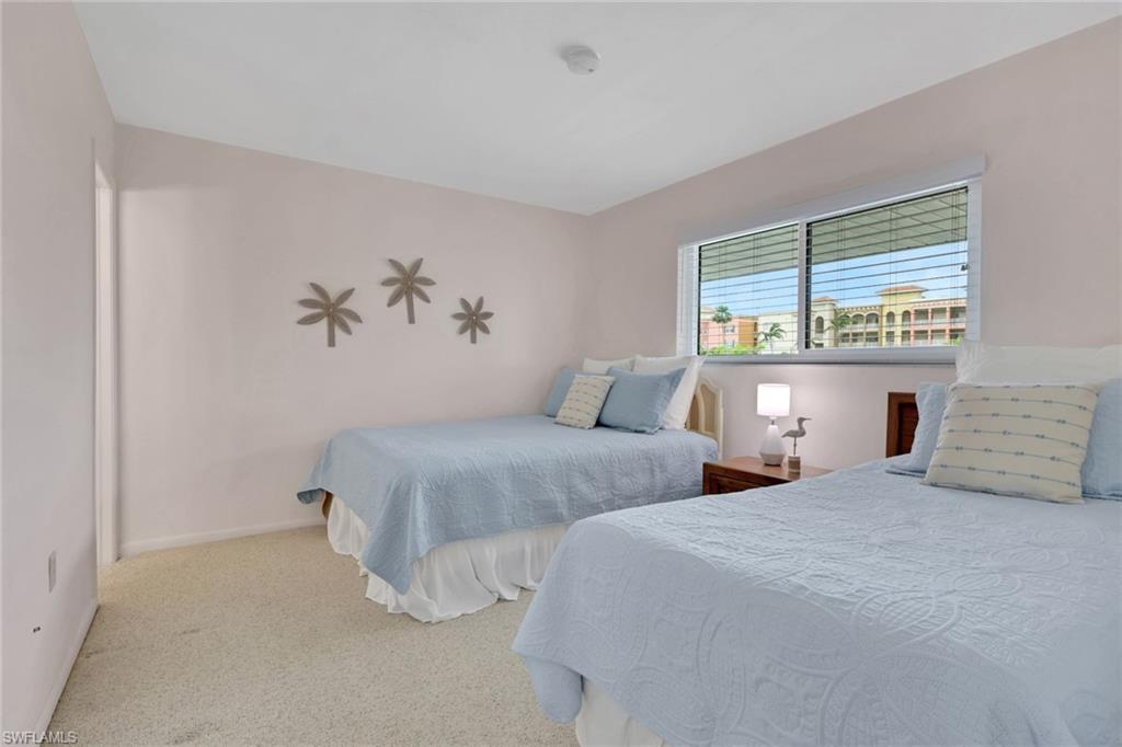 MARINERS COVE - Residential
