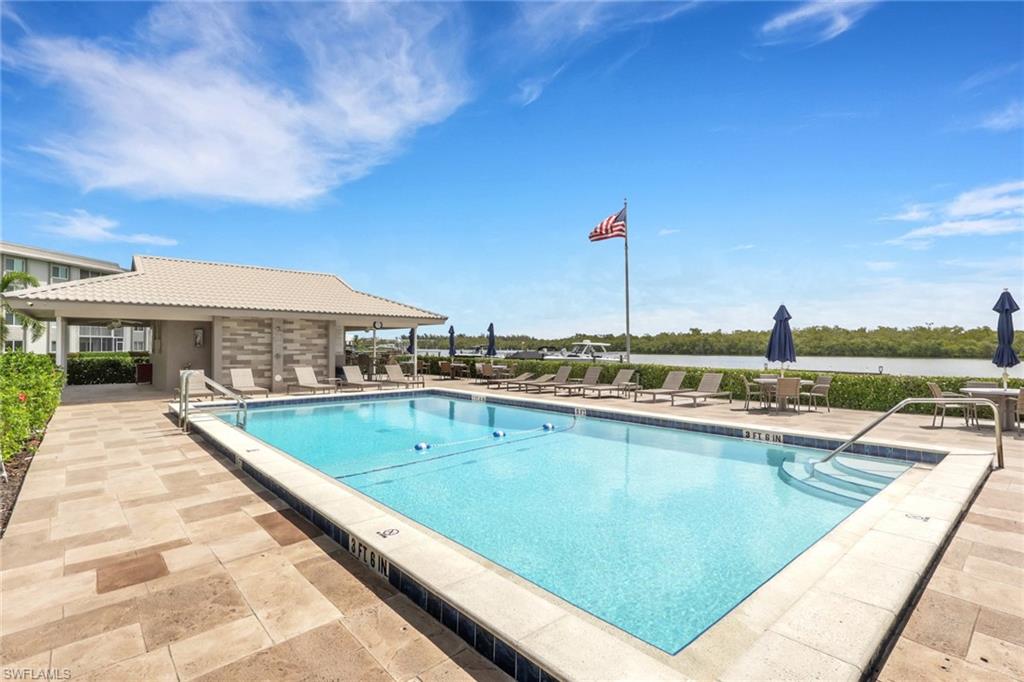 MARINERS COVE - Residential