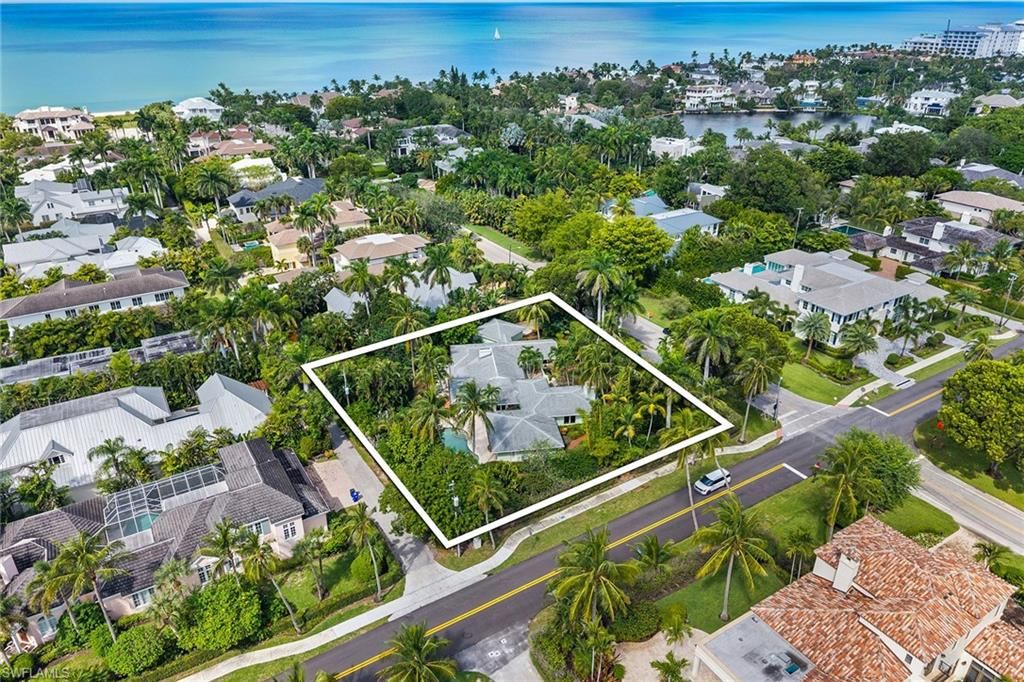 Photo of 280 4th AVE N, NAPLES, FL 34102 (MLS # 225074469)