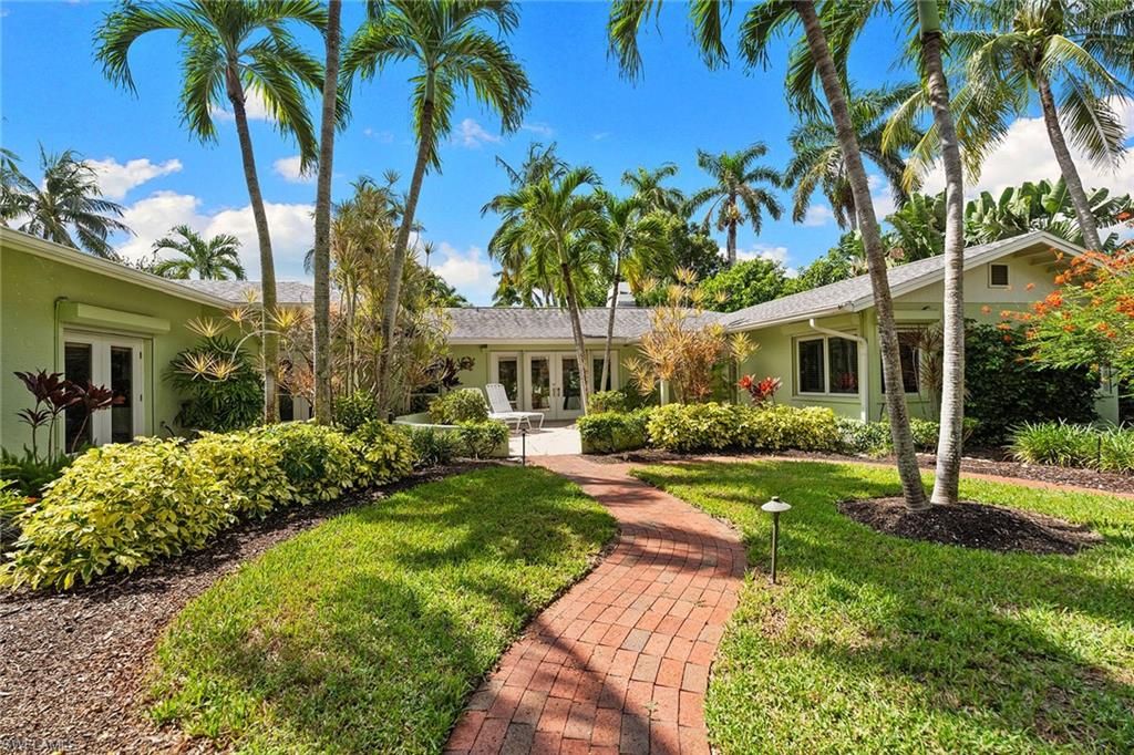 Photo of 280 4th AVE N, NAPLES, FL 34102 (MLS # 225074469)