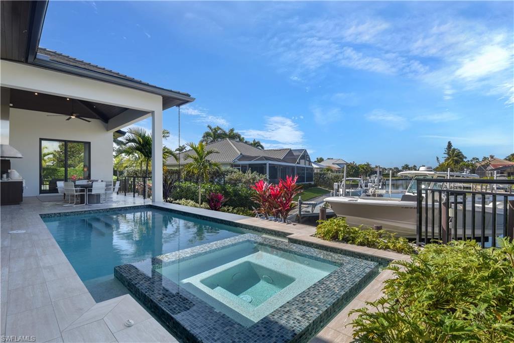 MARCO ISLAND - Residential