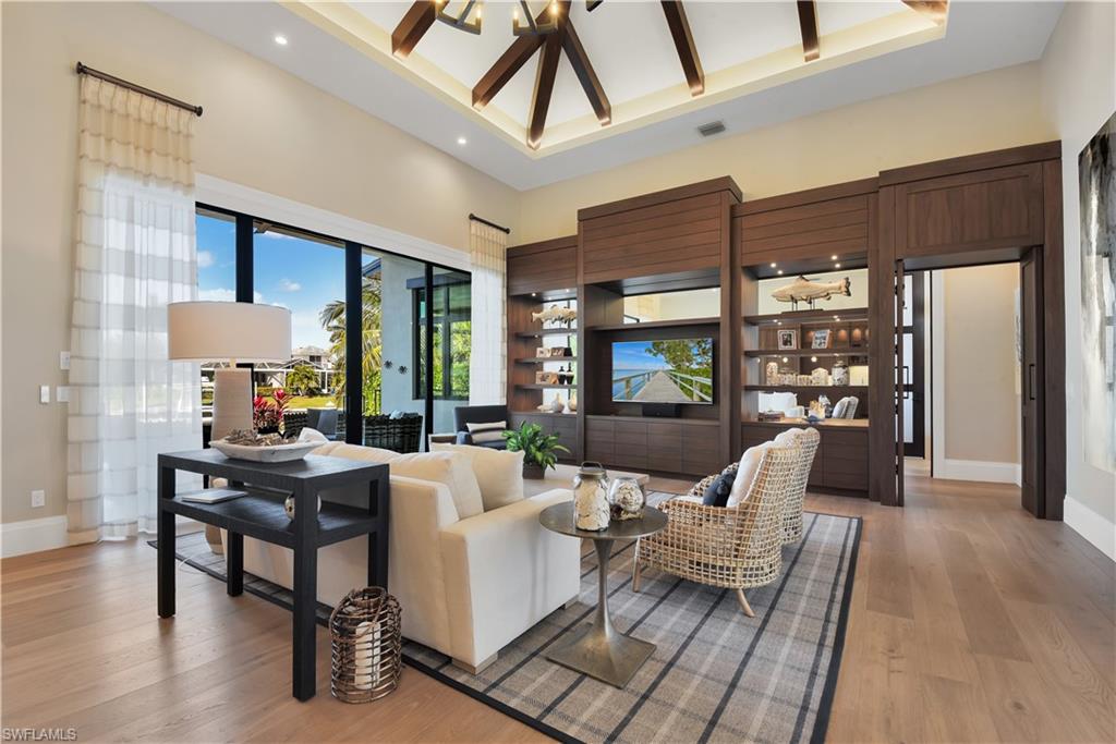 MARCO ISLAND - Residential