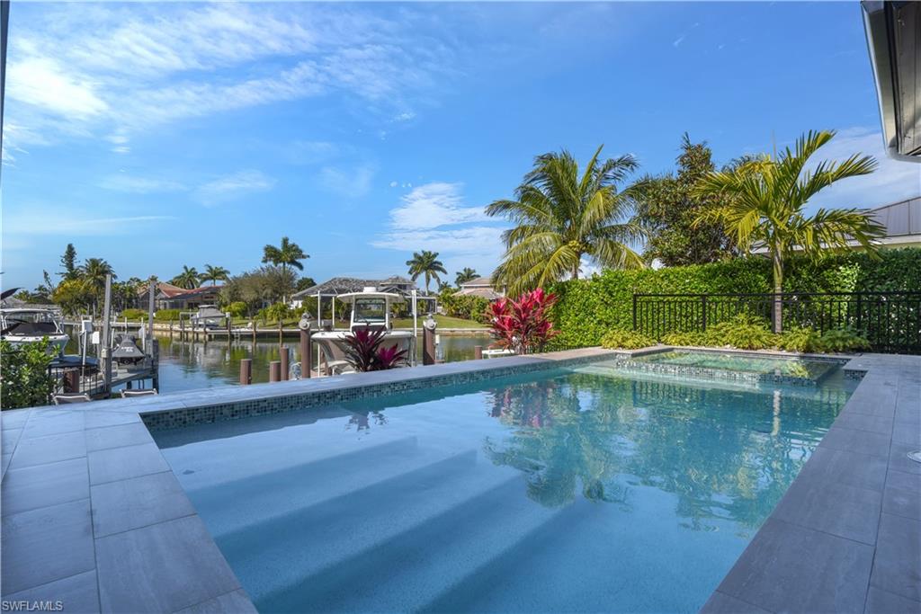 MARCO ISLAND - Residential