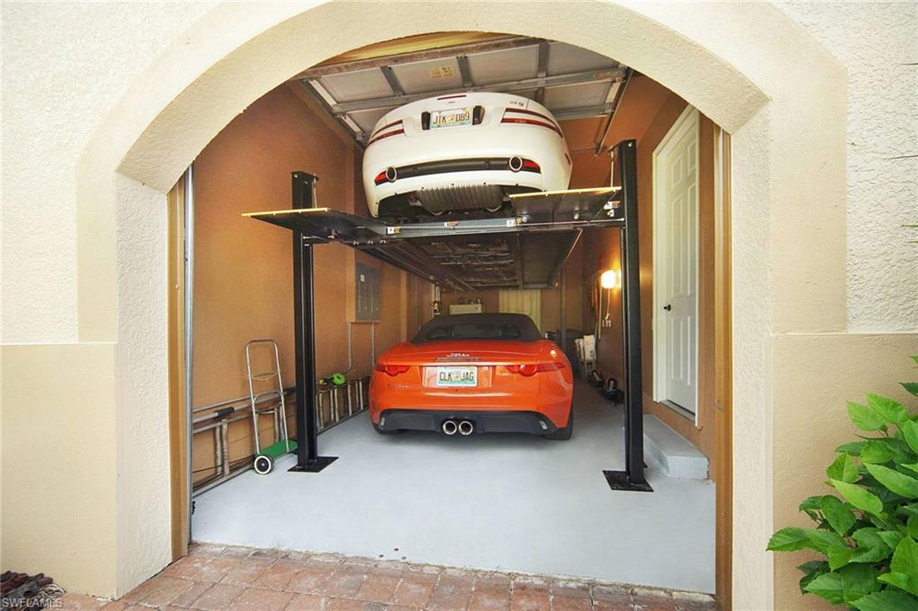 CAPE HARBOUR - Residential