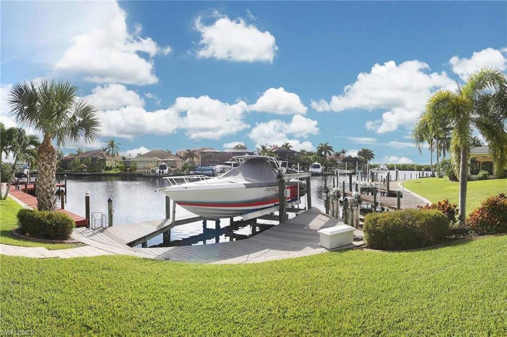 CAPE HARBOUR - Residential