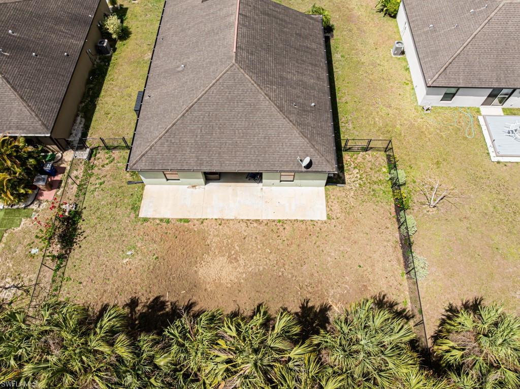 SHADOW LAKES - Residential