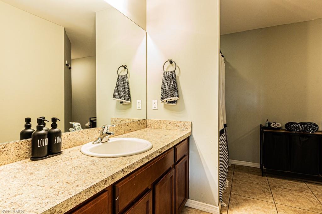 SHADOW LAKES - Residential