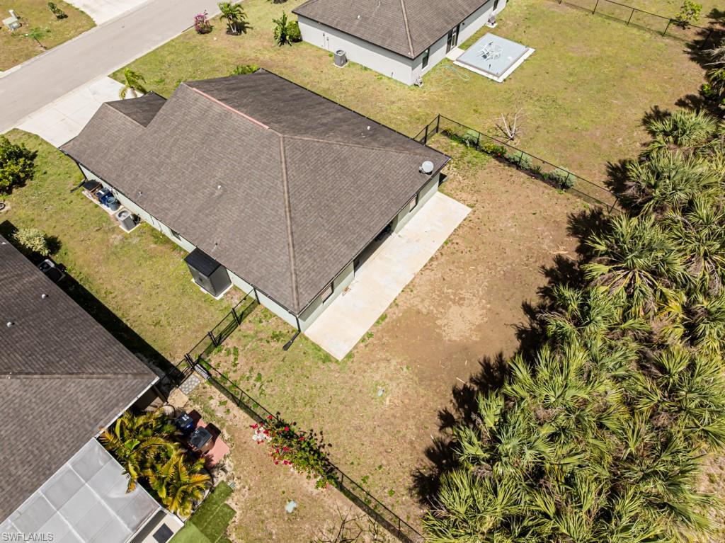 SHADOW LAKES - Residential