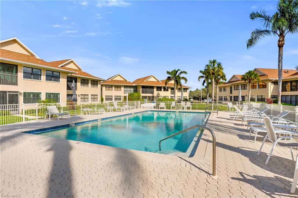 BAYSIDE VILLAS - Residential