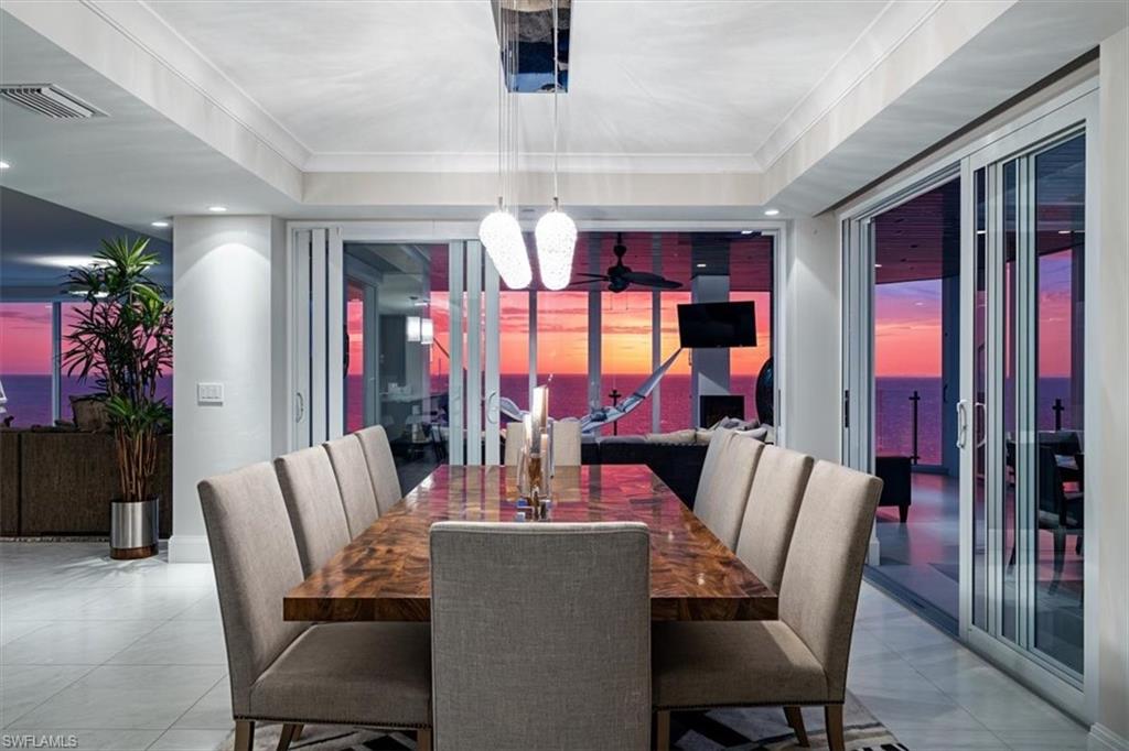 SEAPOINT AT NAPLES CAY - Residential