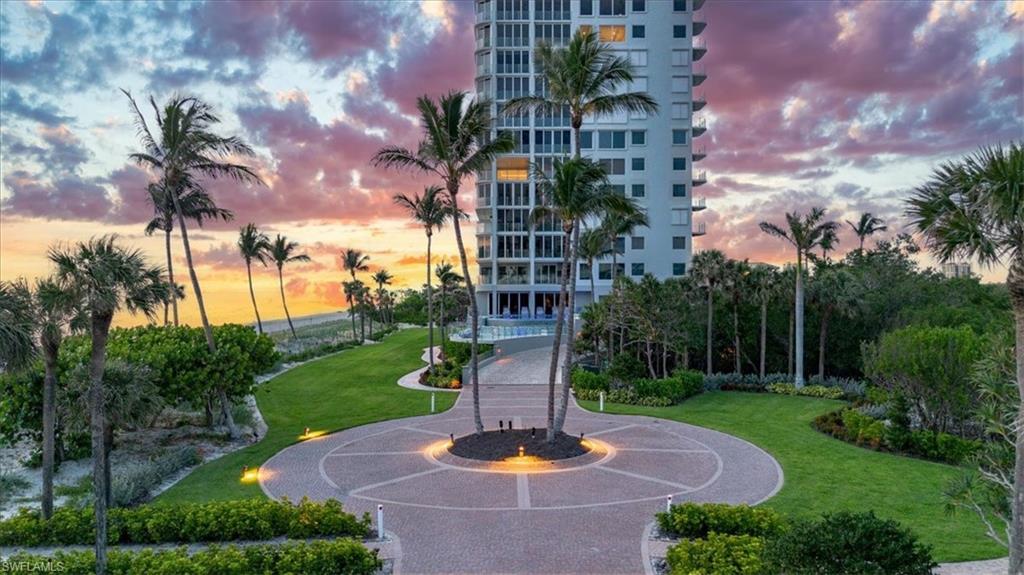 SEAPOINT AT NAPLES CAY - Residential