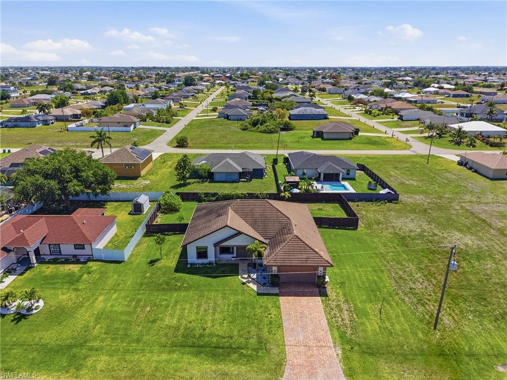 CAPE CORAL - Residential