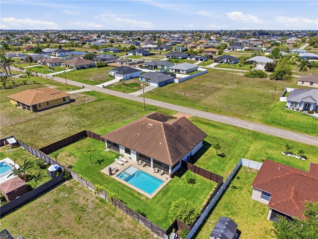 CAPE CORAL - Residential