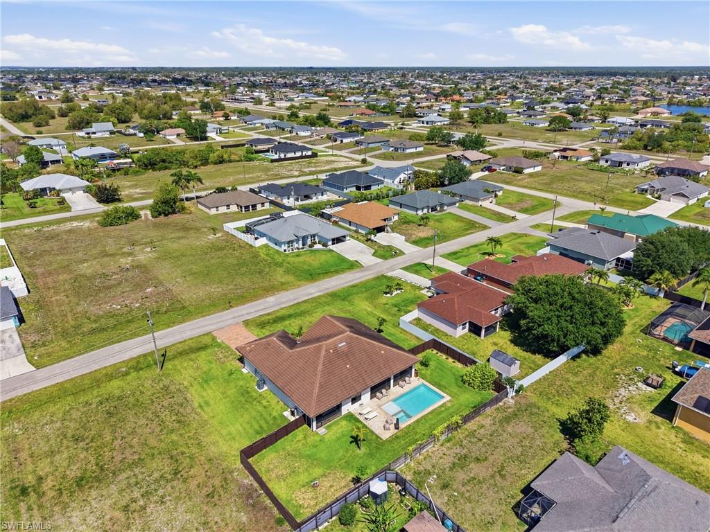 CAPE CORAL - Residential