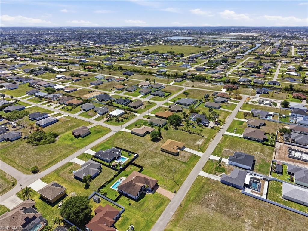 CAPE CORAL - Residential