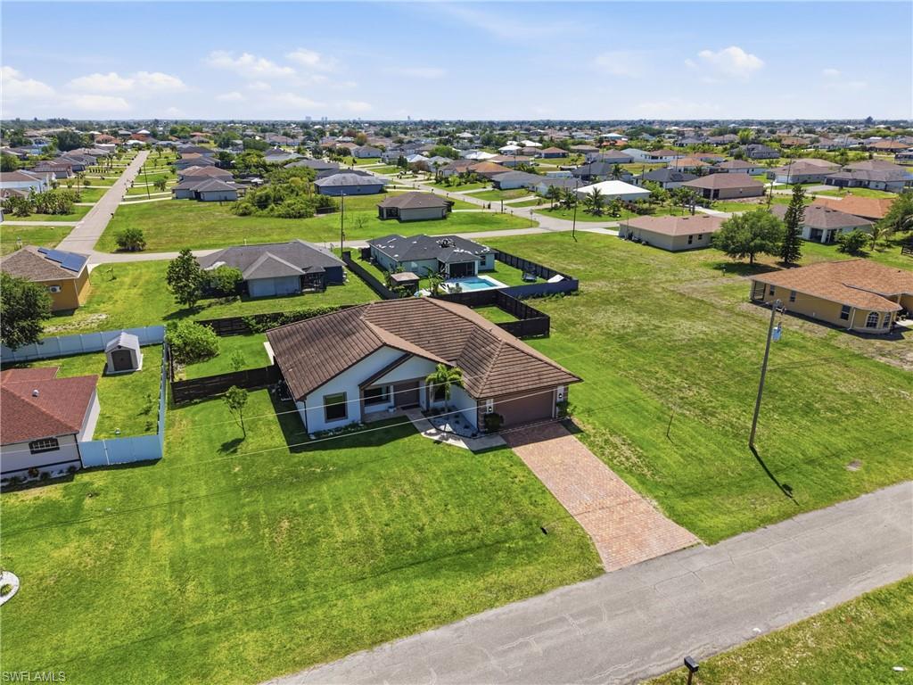 CAPE CORAL - Residential