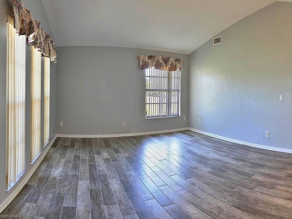 COUNTRY CLUB ESTATES - Residential