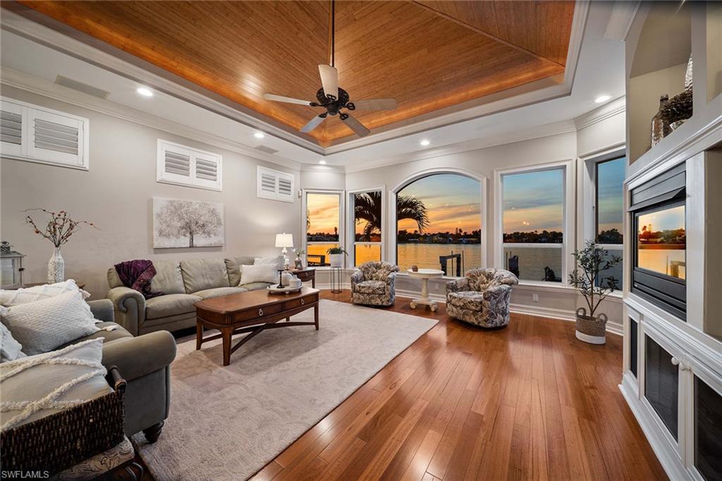 ROYAL HARBOR - Residential