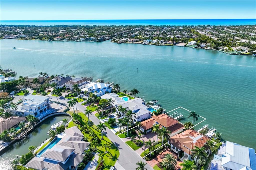 ROYAL HARBOR - Residential