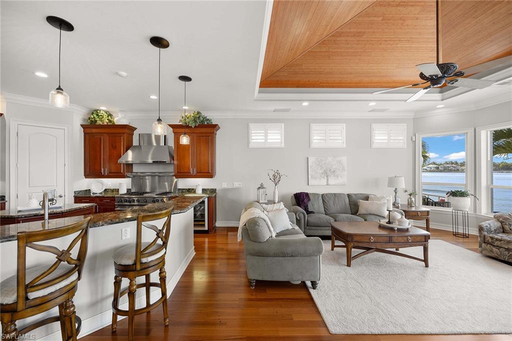 ROYAL HARBOR - Residential