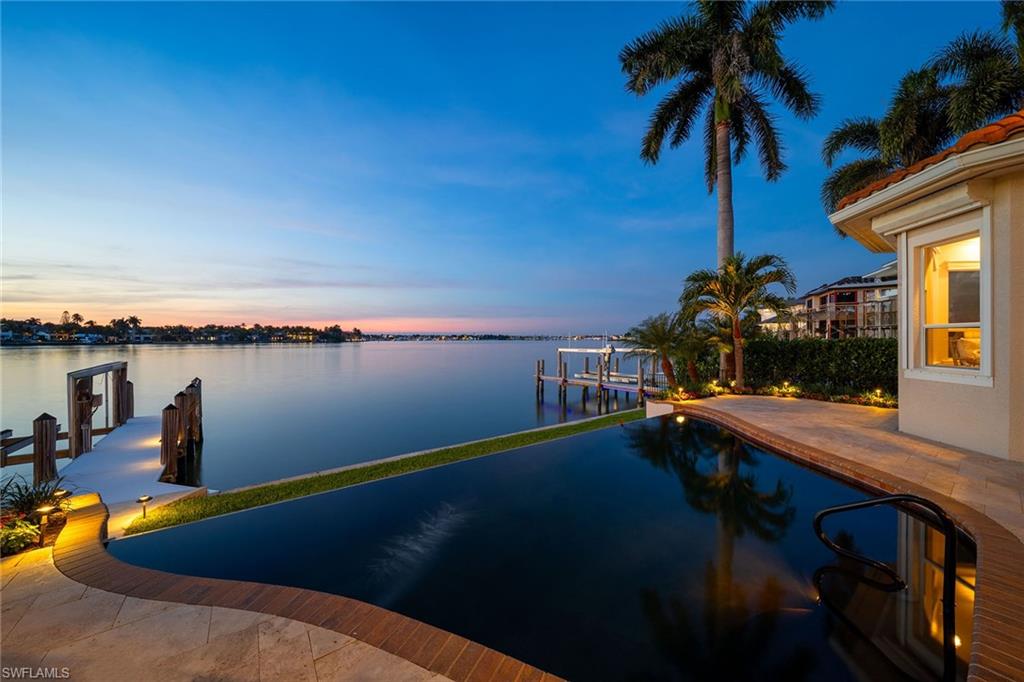 ROYAL HARBOR - Residential