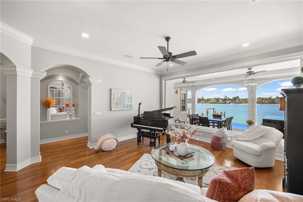 ROYAL HARBOR - Residential