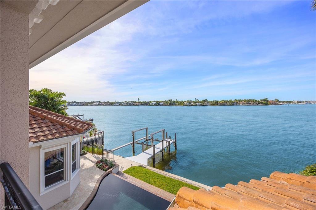 ROYAL HARBOR - Residential