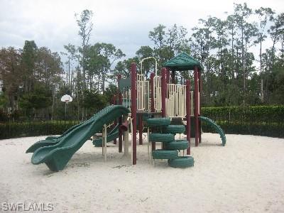 COLONNADE AT FORUM - Residential