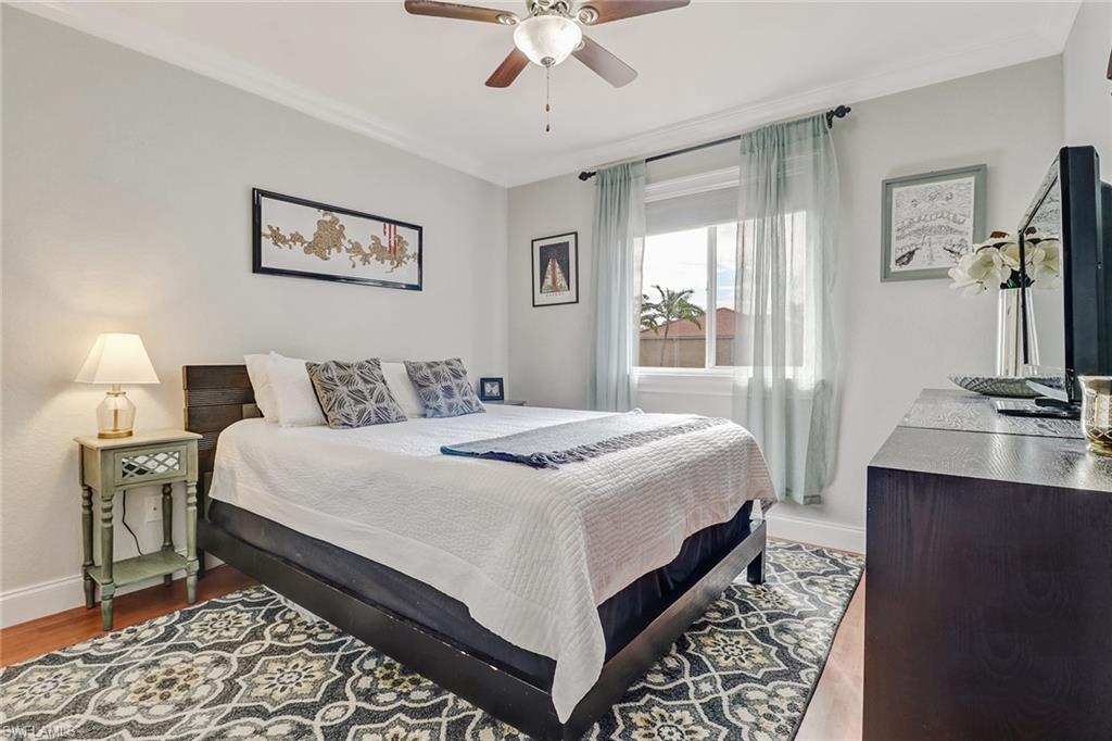 COLONNADE AT FORUM - Residential