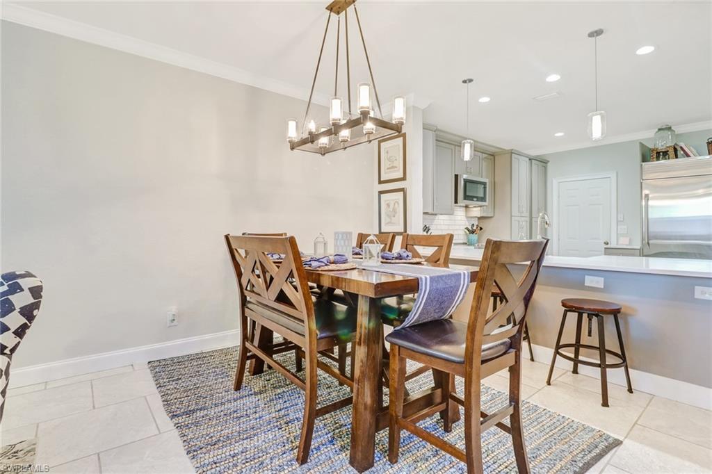 COLONNADE AT FORUM - Residential