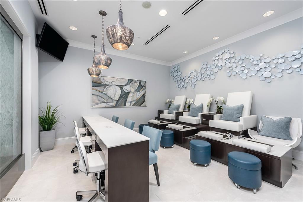 VALENCIA TRAILS - Residential