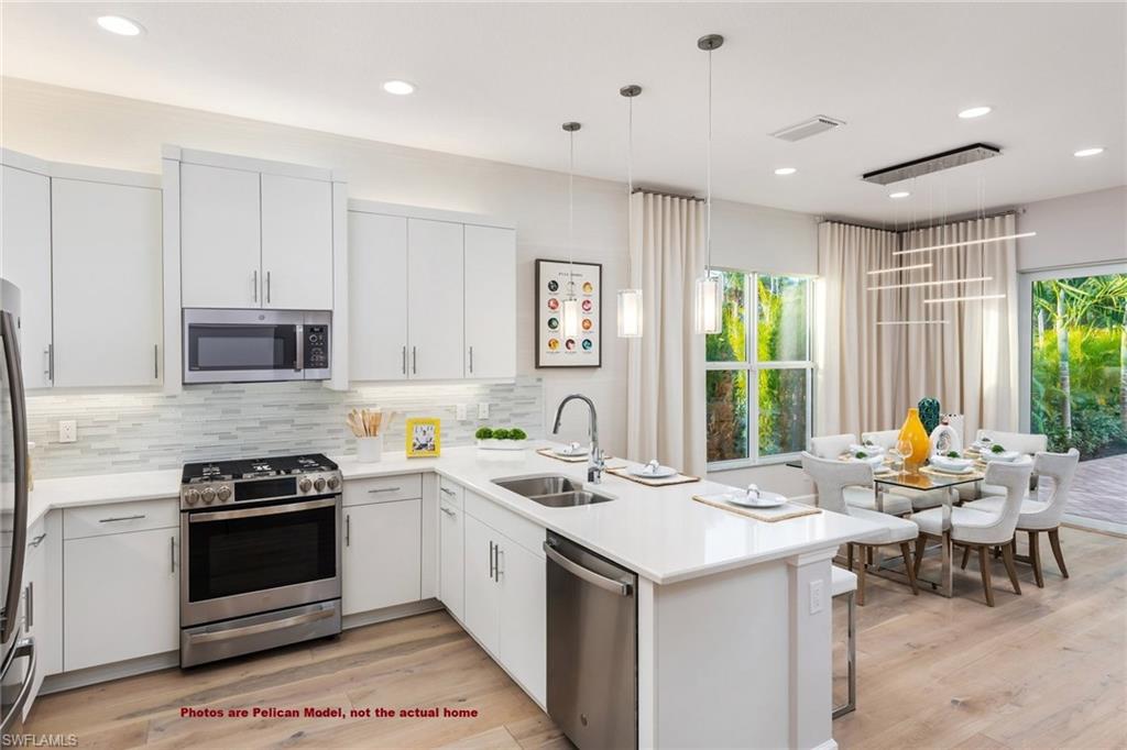 VALENCIA TRAILS - Residential