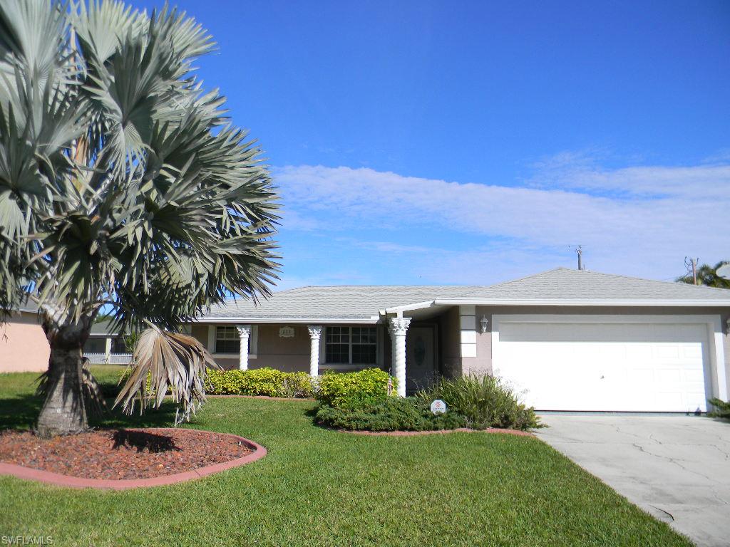 CAPE CORAL - Residential