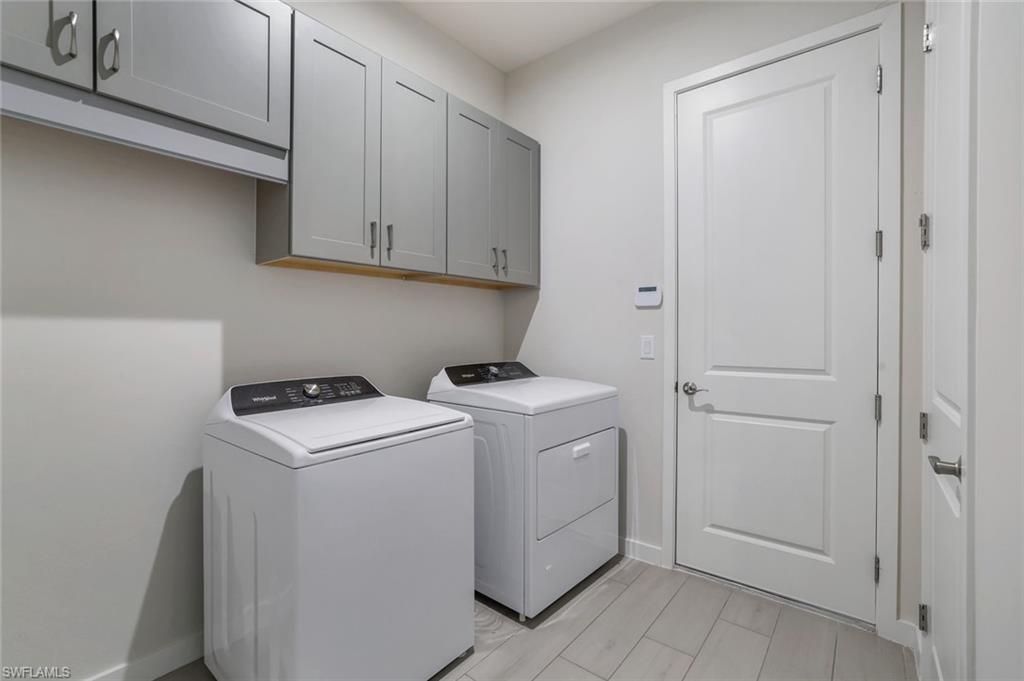 ABACO POINTE - Residential