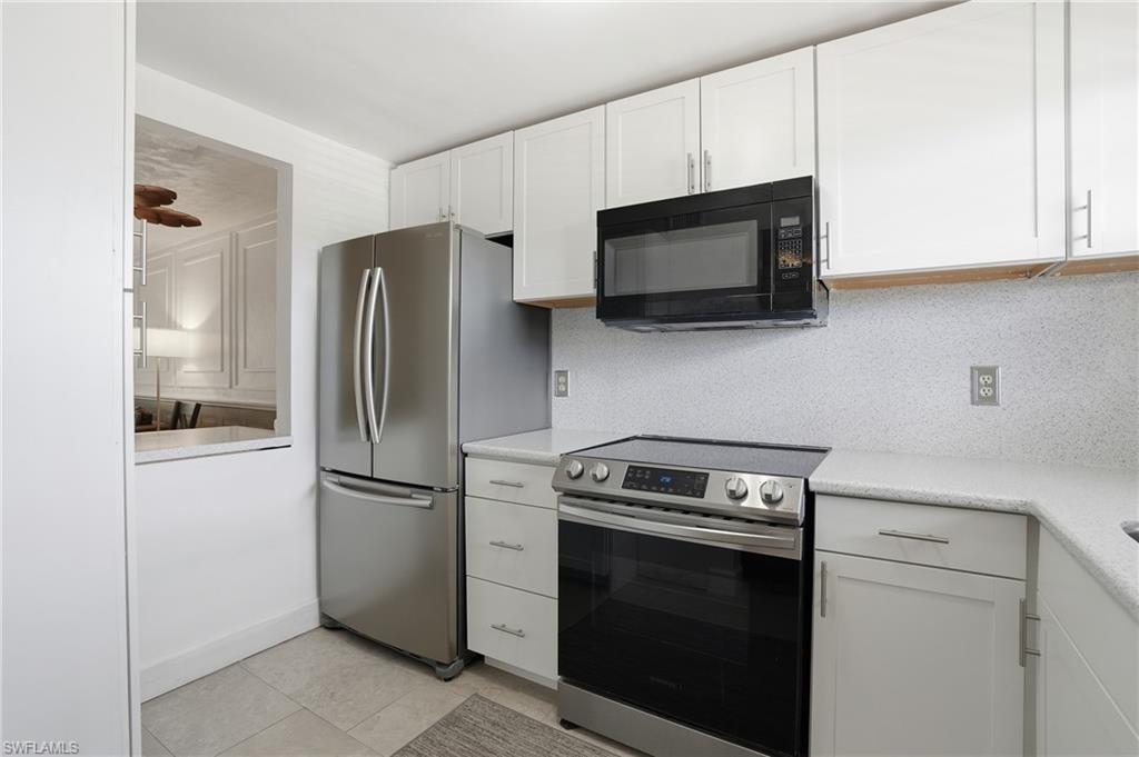 FOREST LAKES - Residential