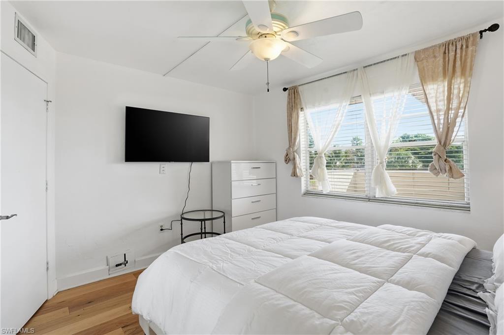 FOREST LAKES - Residential