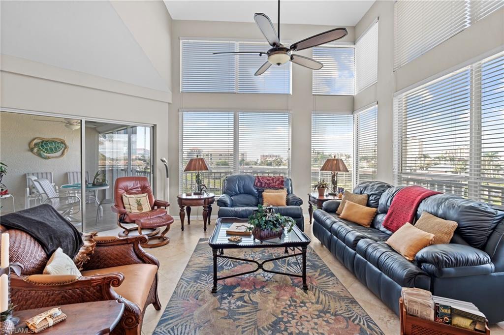 870 Collier CT 406