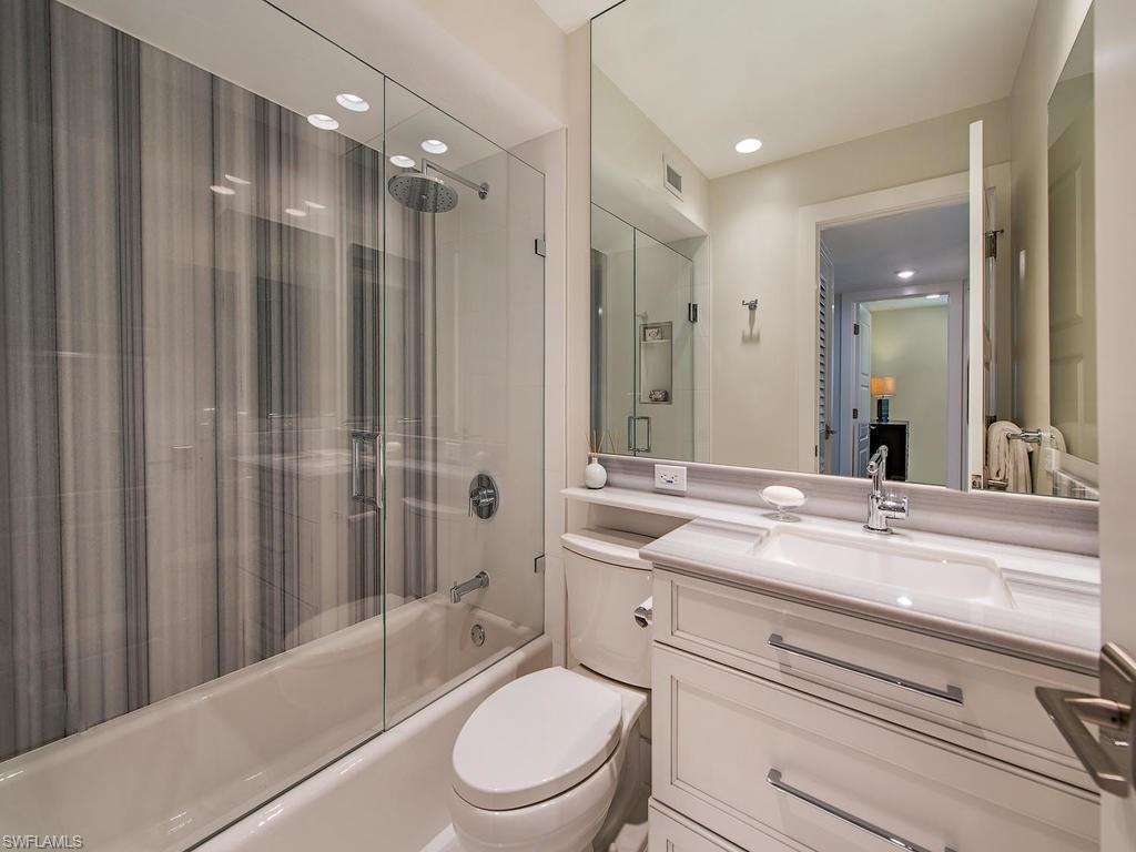 SHORE CLUB - Residential