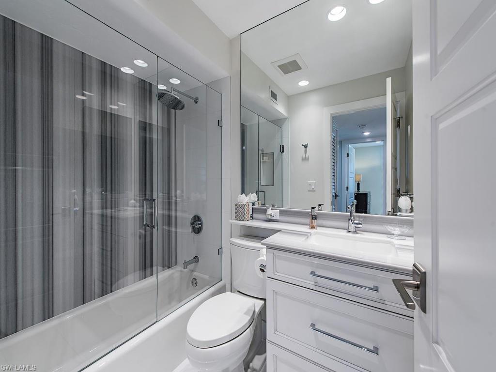 SHORE CLUB - Residential