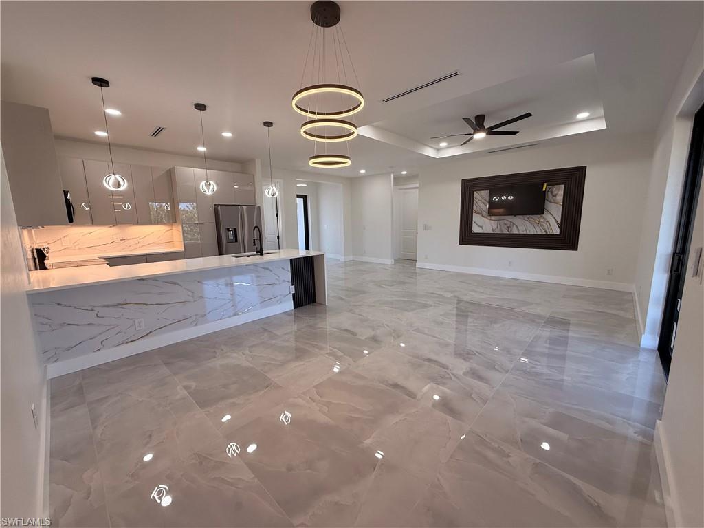 SOUTH GULF COVE - Residential