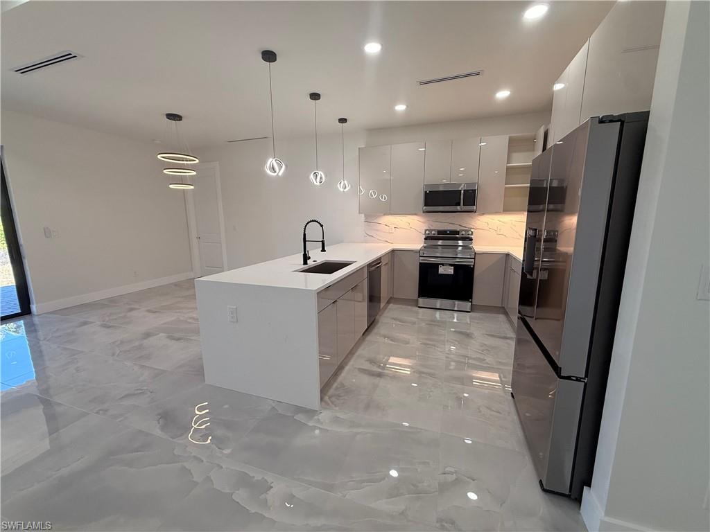 SOUTH GULF COVE - Residential