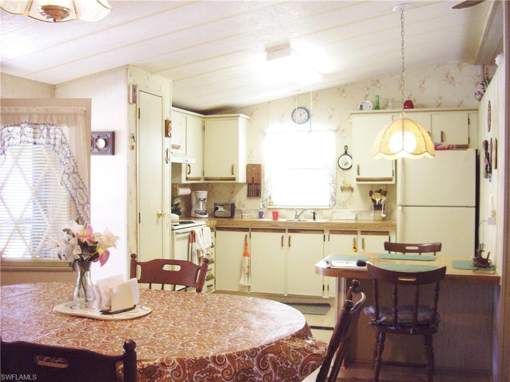 LAKE ARROWHEAD MOB VILLAGE - Residential