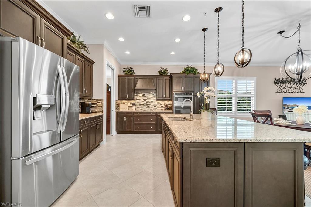 7813 Hawthorne DR 2403