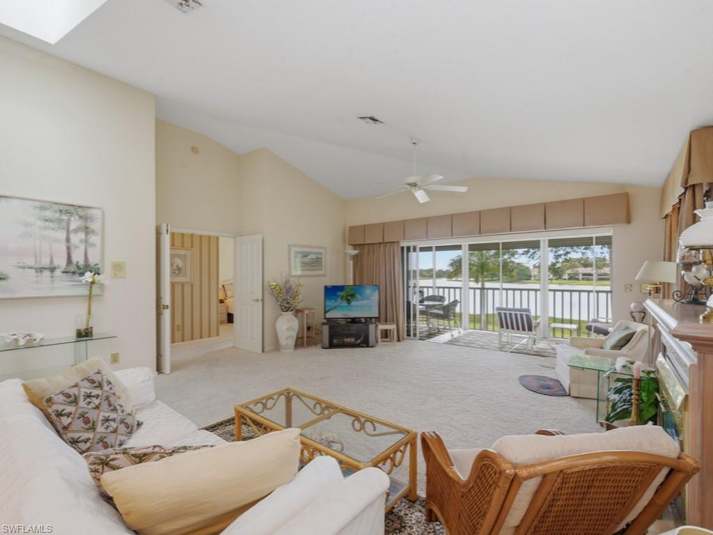 Properties 2847 Aintree LN A204