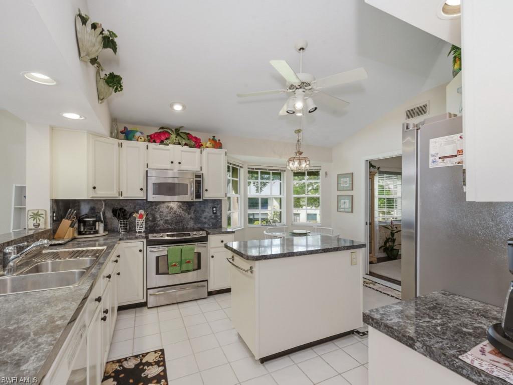 Properties 2847 Aintree LN A204
