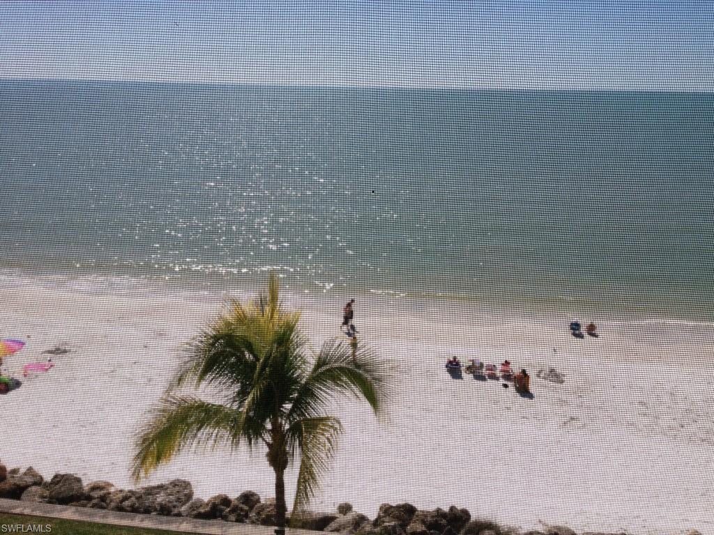 SMUGGLERS COVE CONDO - Residential