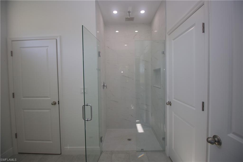 PORT LABELLE - Residential Lease