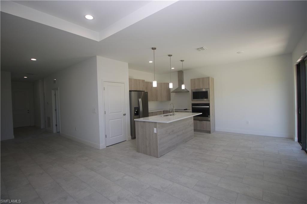 PORT LABELLE - Residential Lease