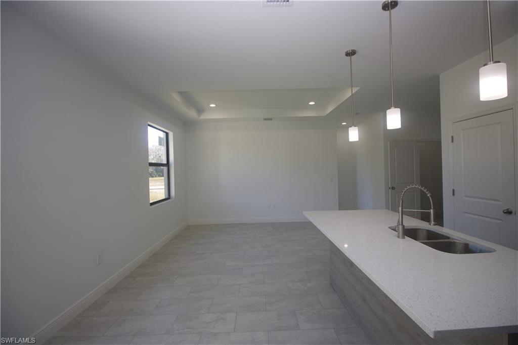 PORT LABELLE - Residential Lease