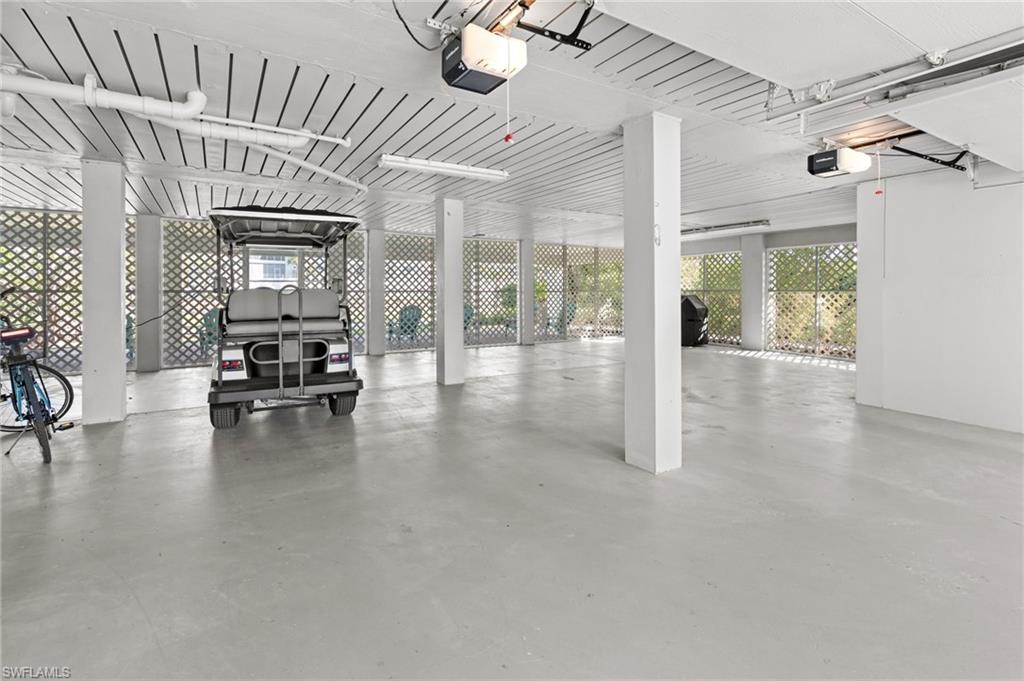 HIDEAWAY BEACH - Residential